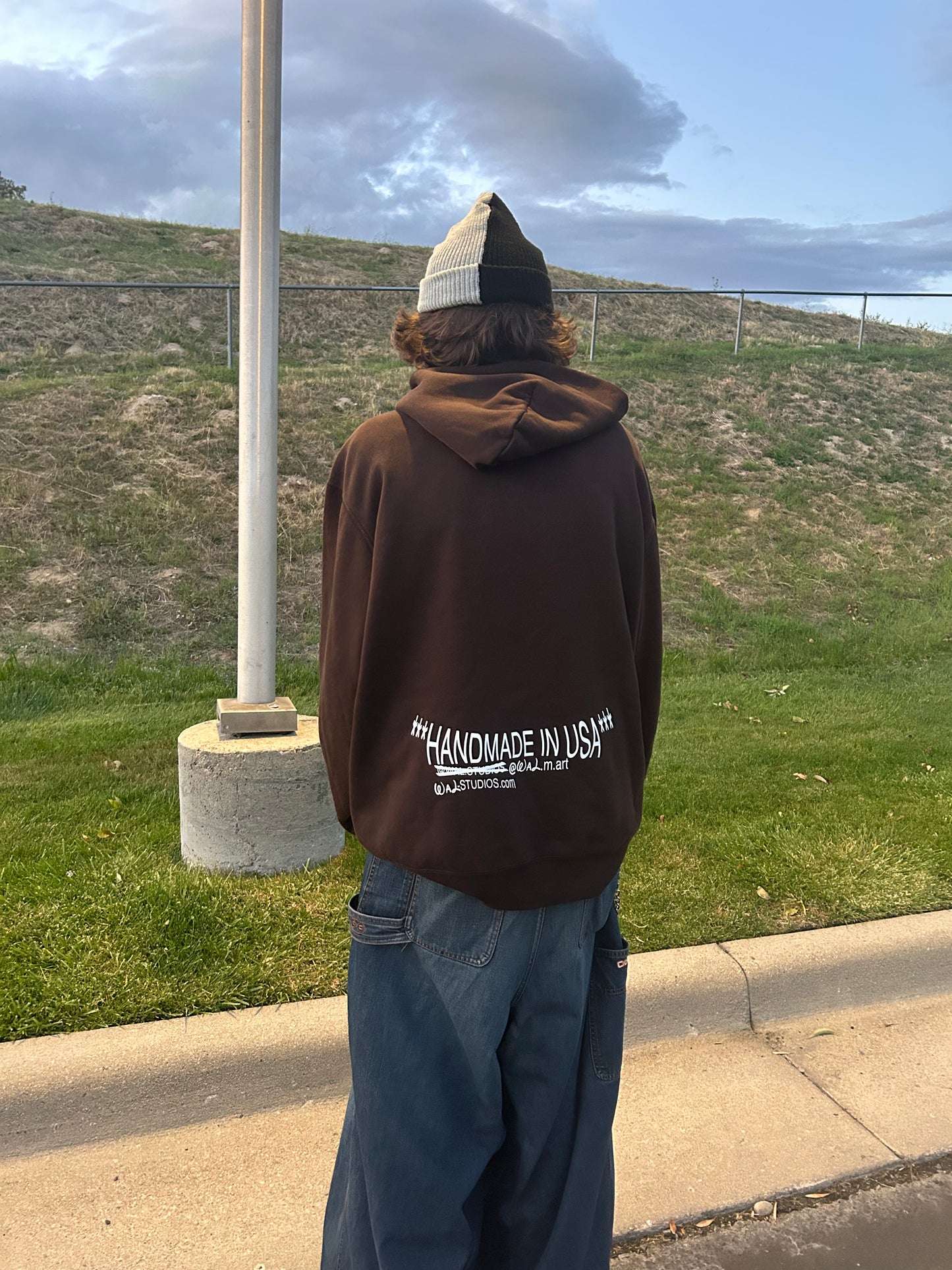 WAL logo Hoodie Brown